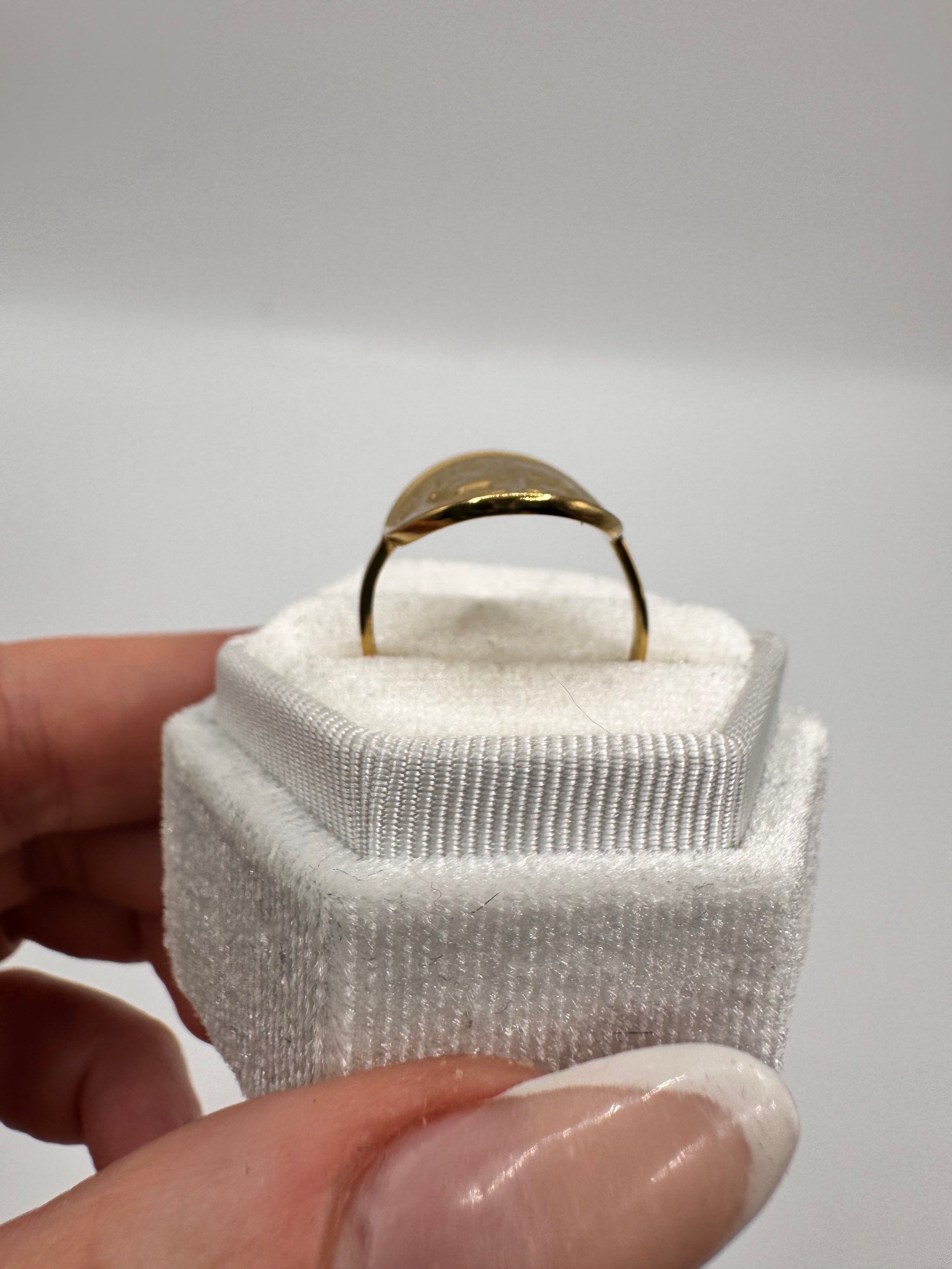 Anello Marianne