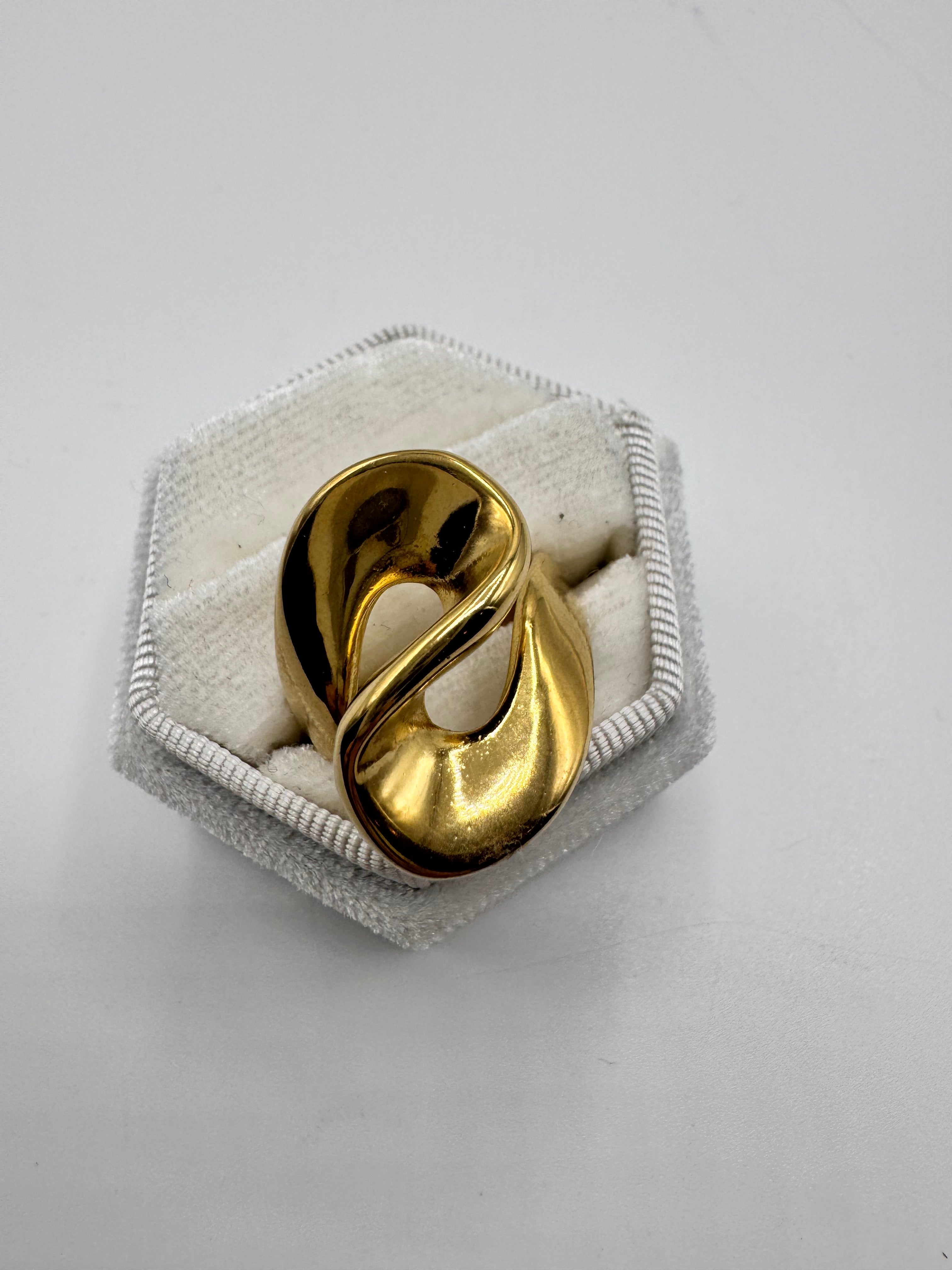 Anello Shari