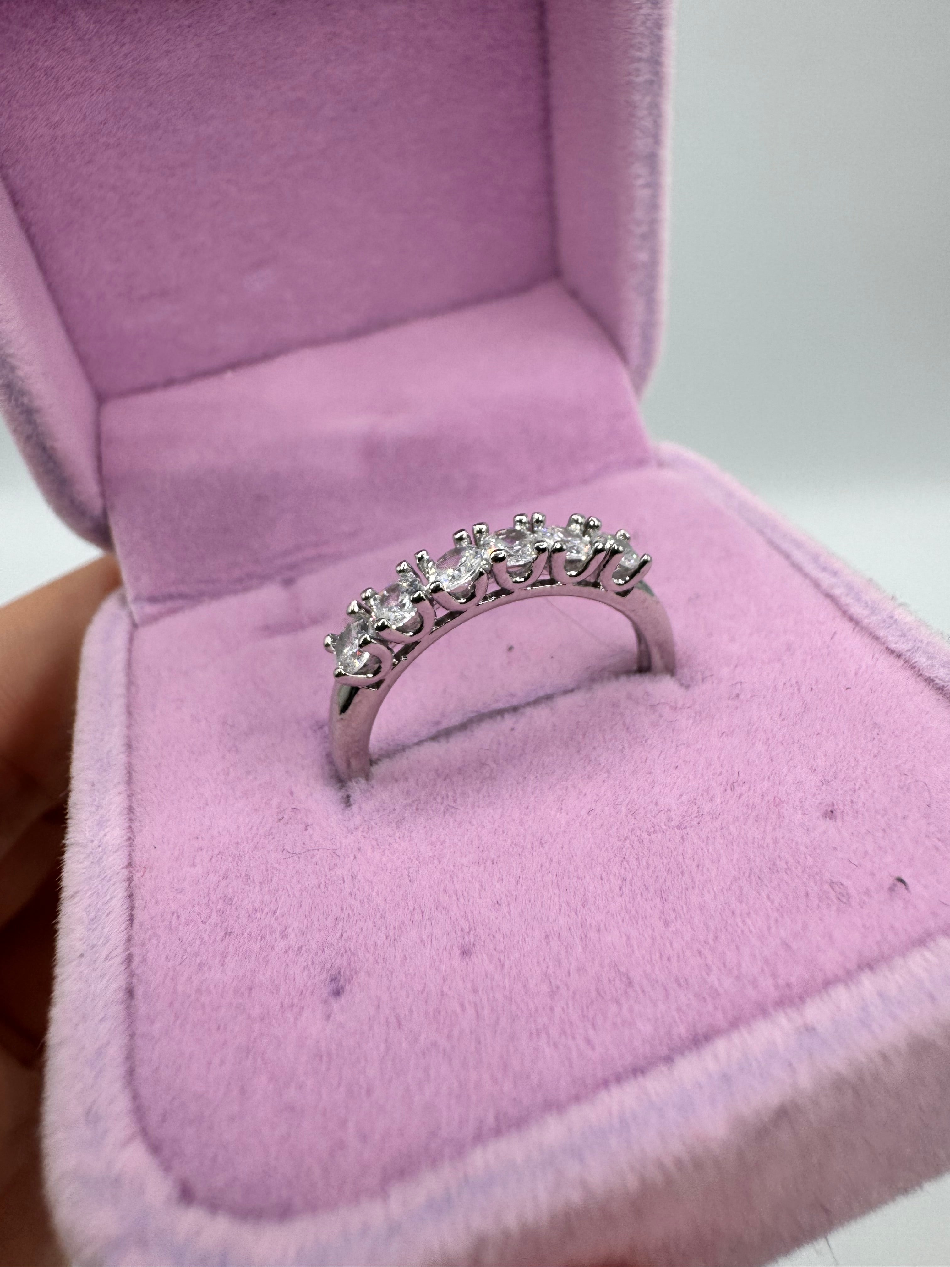 Anello Carlotta