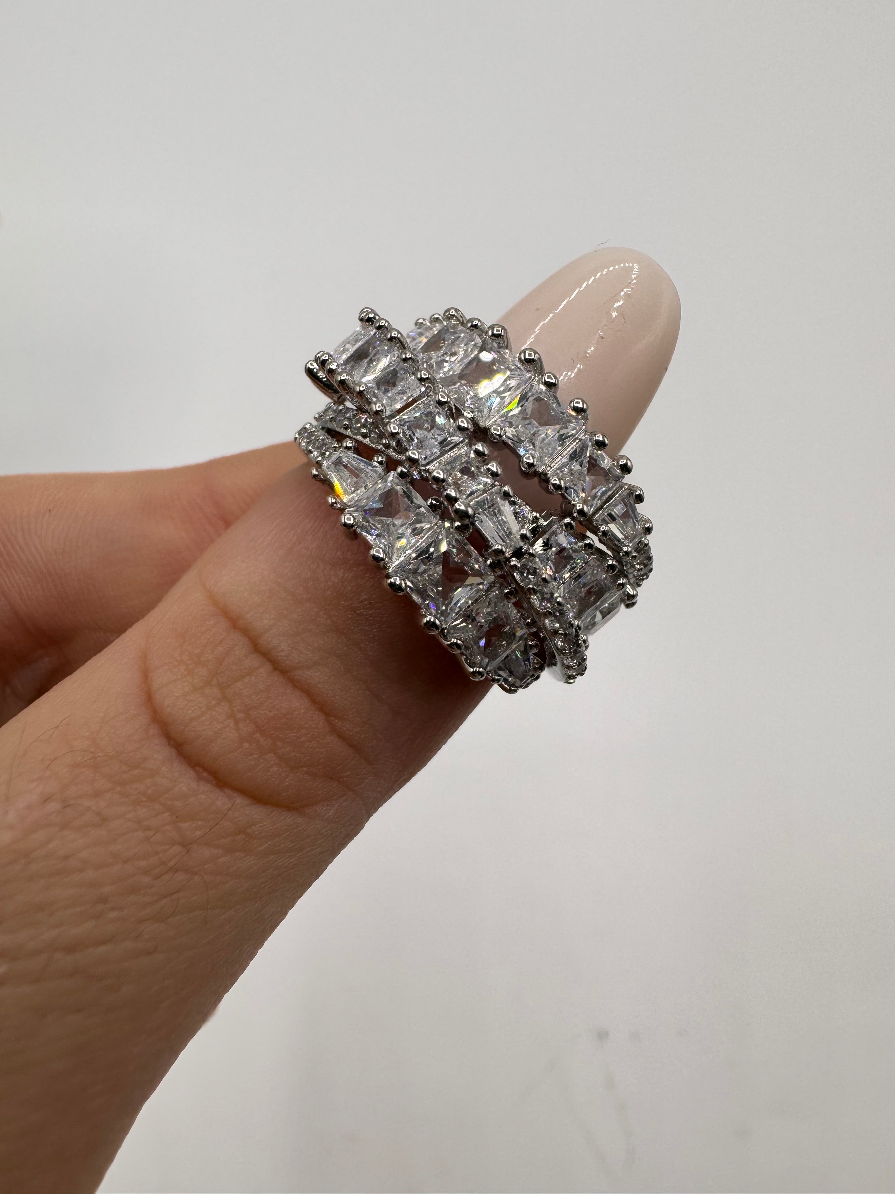 Anello Helena