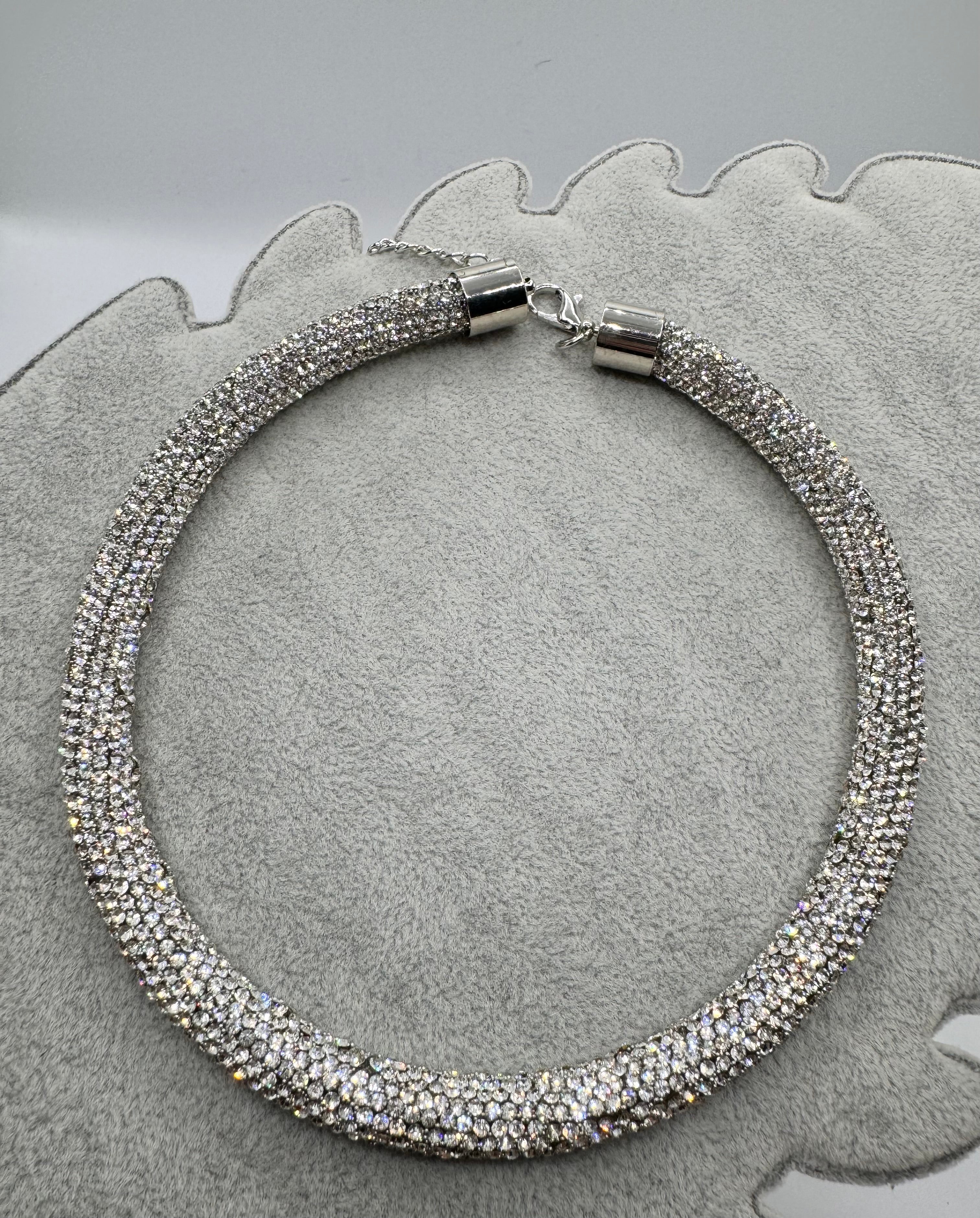 Collana Cora