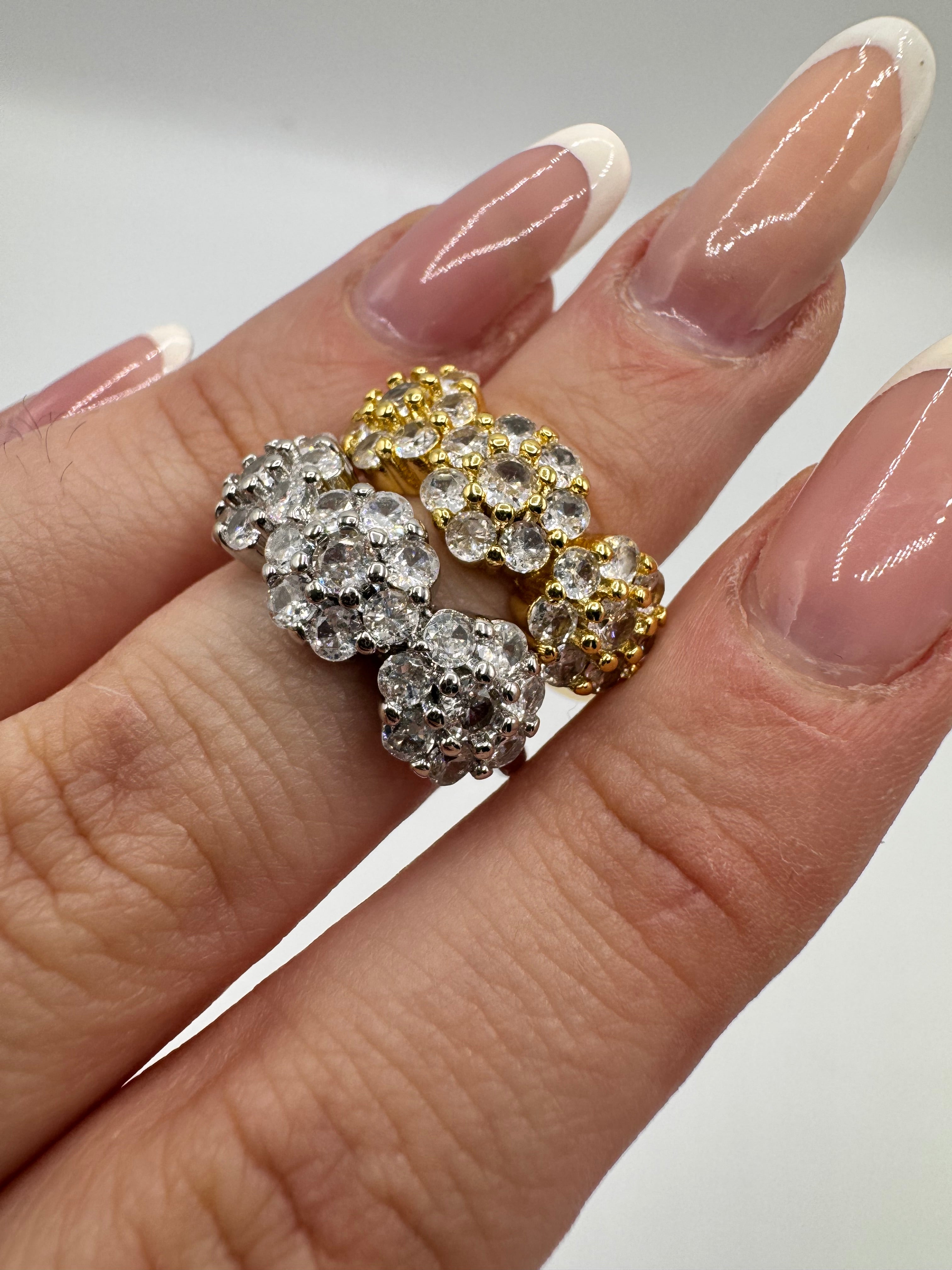 Anello Rose Trilogy